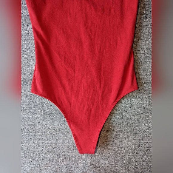 Aritzia Wilfred Bodysuit - Picture 10 of 10